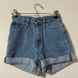 BDG Mom High-Rise Jean Shorts size 24